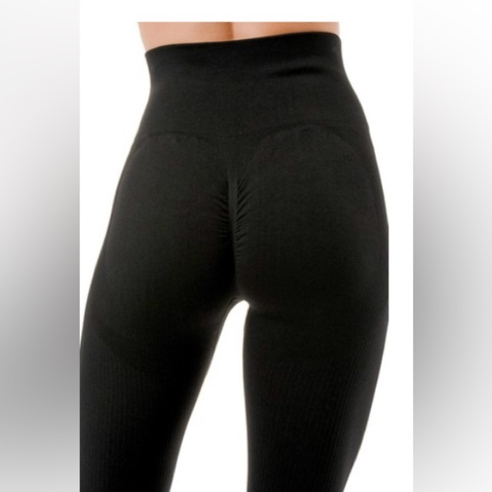 NWT! Butt Lifting Ribbed Compression High-Waisted Black Leggings Slimming